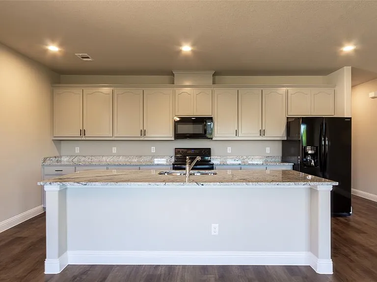 405 Stoneridge Dr — Photo 16