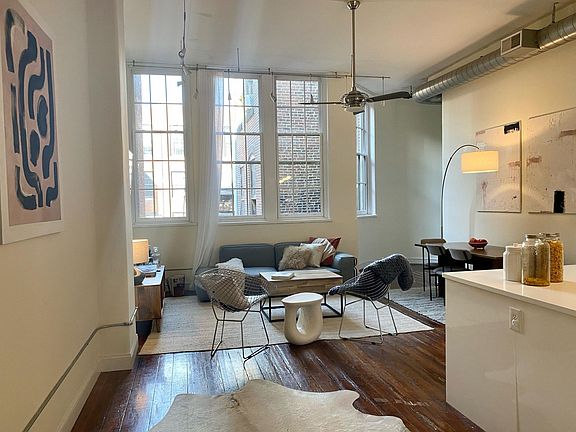 Entering main living space.