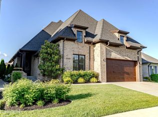18819 Crestfield Cir, Louisville, KY 40245