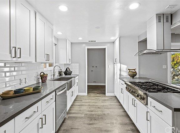 2nd image of 9413 Lemon Ave