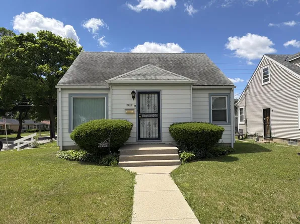 7203 W Hampton AVENUE, Milwaukee, WI 53218