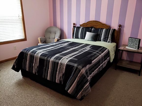 4th image of 100 Sedona Ln