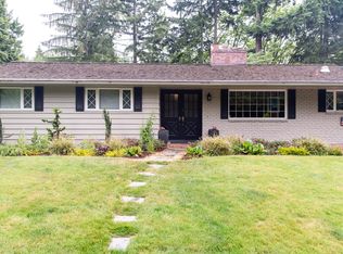 8751 SE 48th St, Mercer Island, WA 98040