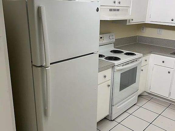 2nd image of 701 NW 214th St Unit 1
