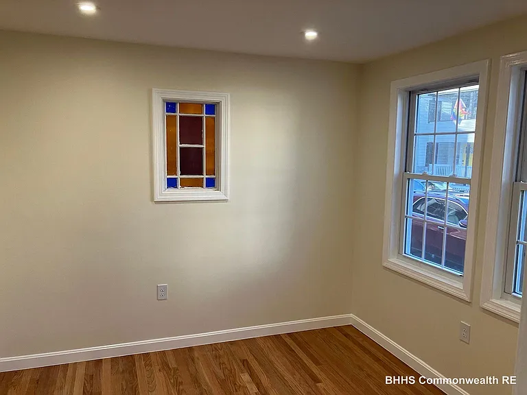 83 Moreland St — Photo 8