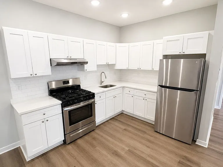 22 Arlington St #202 — Photo 4