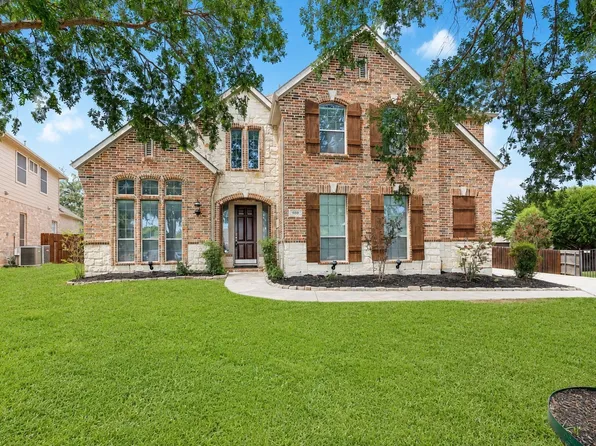700 Crown Ct, Keller, TX 76248
