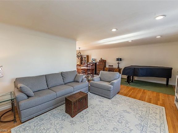 5th image of 5452 Harleston Dr