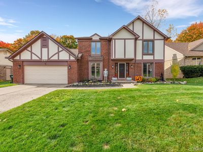 281 Rose Brier Dr, Rochester Hills, MI, 48309