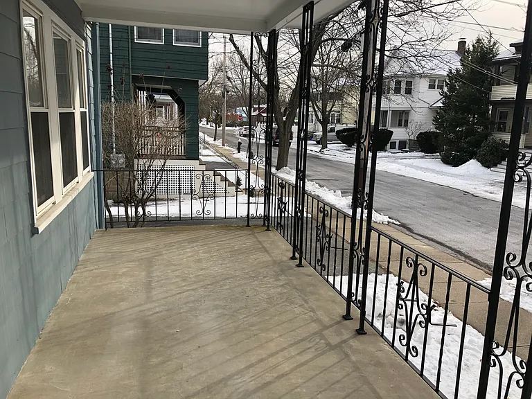 19 Cornell St #19 — Photo 2