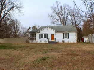 1104 Grove Ln, Graham, NC 27253