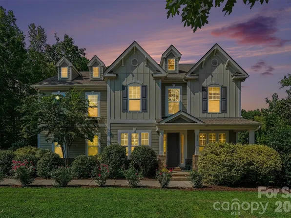 131 Brawley Woods Ln, Mooresville, NC 28115