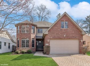 907 S Brainard Ave, La Grange, IL 60525