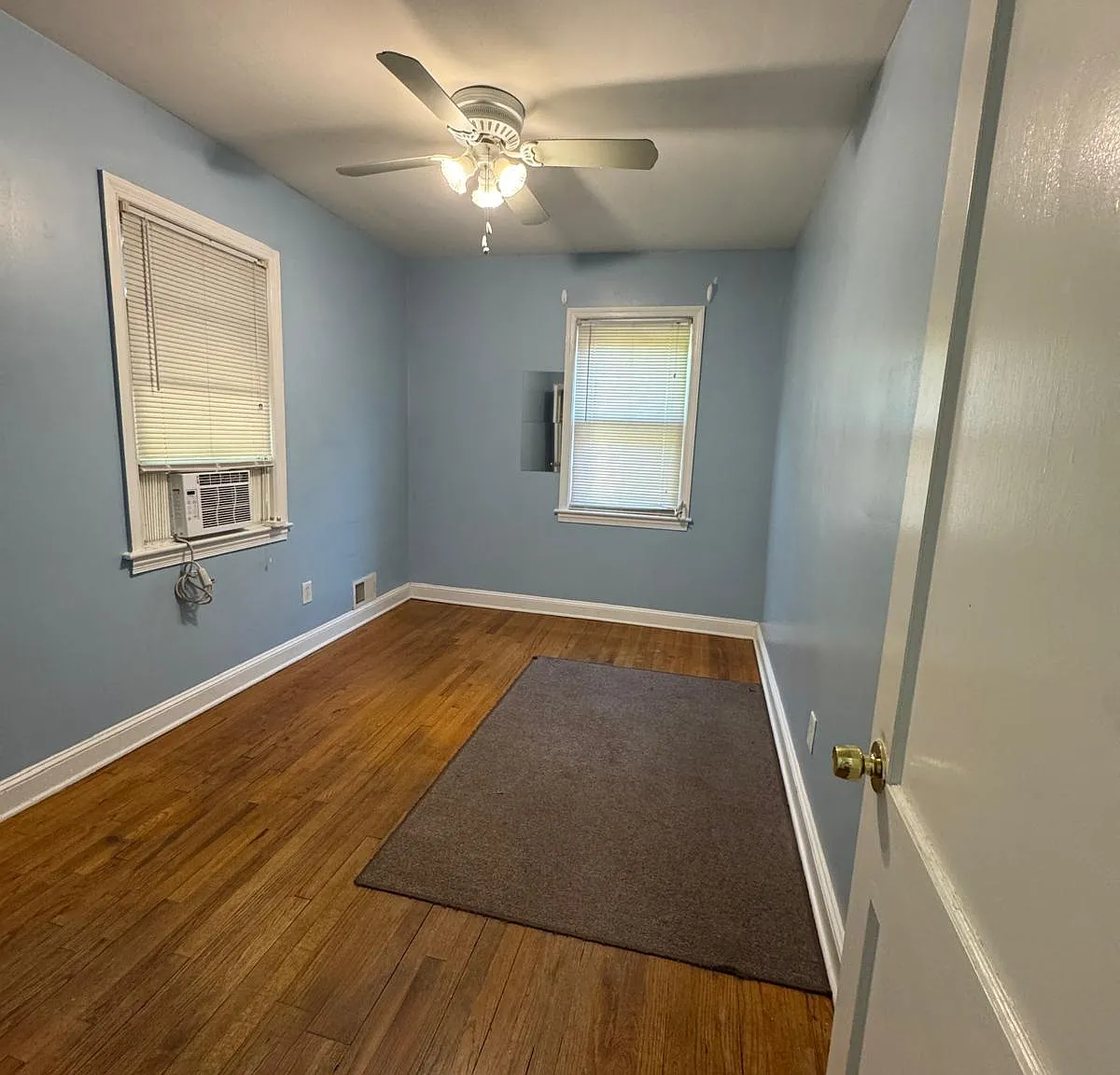 3 bed, 1344 sqft, $750 — Photo 2