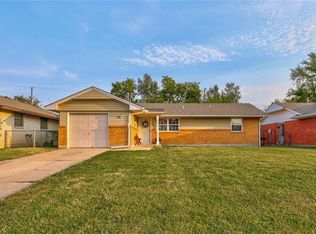 741 SW 2nd St, Moore, OK 73160