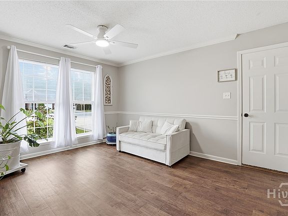 5th image of 100 Poolside Lane