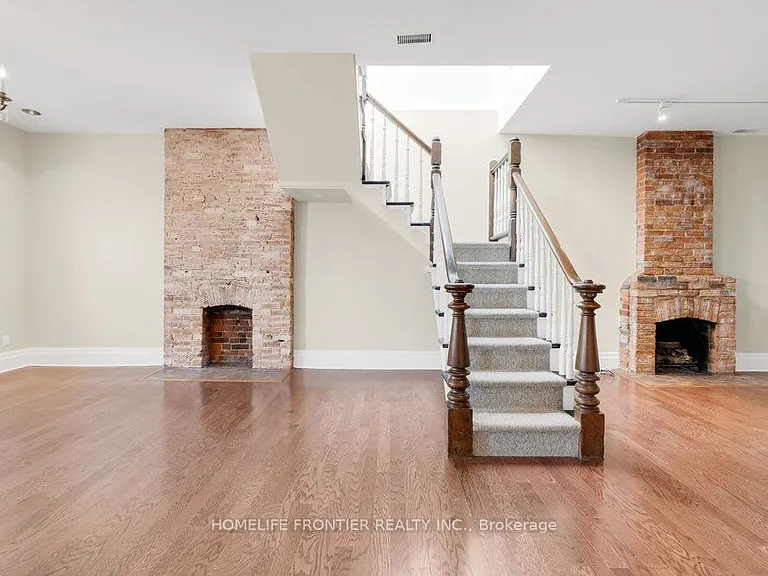 17 Teddington Park Ave W #3 — Photo 9