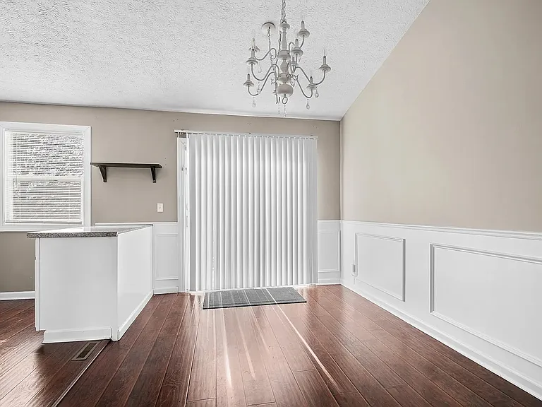 6069 Northbend Dr — Photo 6