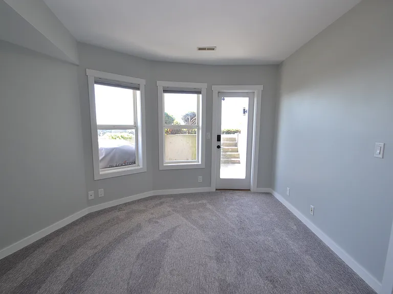 3504 Beach Dr SW — Photo 26