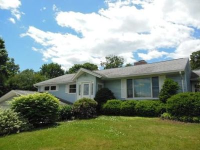 22 Bemis Rd, Holyoke, MA, 01040