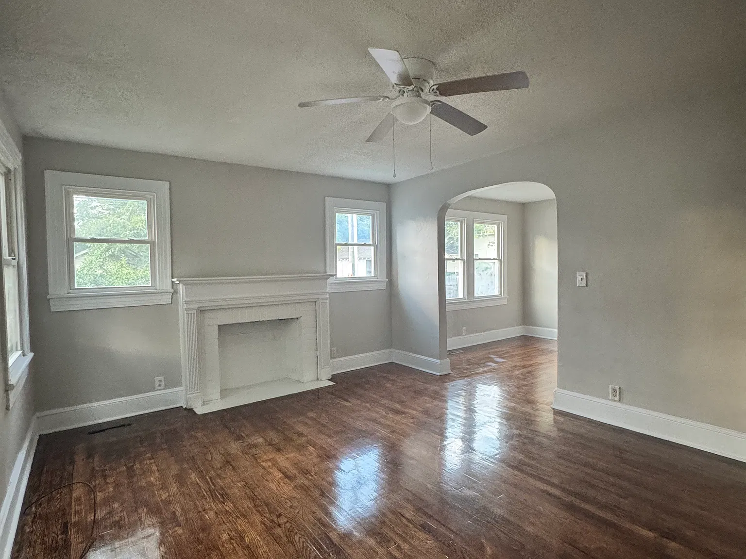 403 Nash St — Photo 3