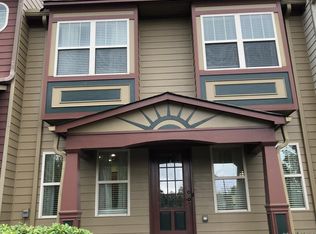 421 Royal Crescent Ln E, Canton, GA 30115