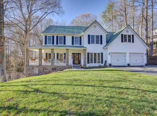 1608 Strawberry Ln, Johnson City, TN 37604