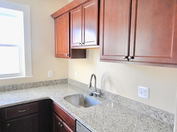 139 East Cottage St. #1 Boston (Dorchester) Shared Unit Phot