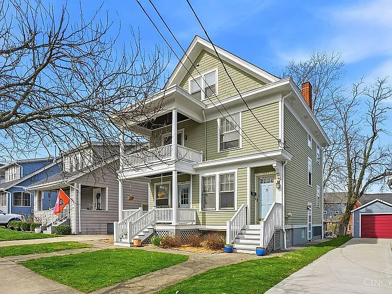 3 bed, $2,400 — Photo 3