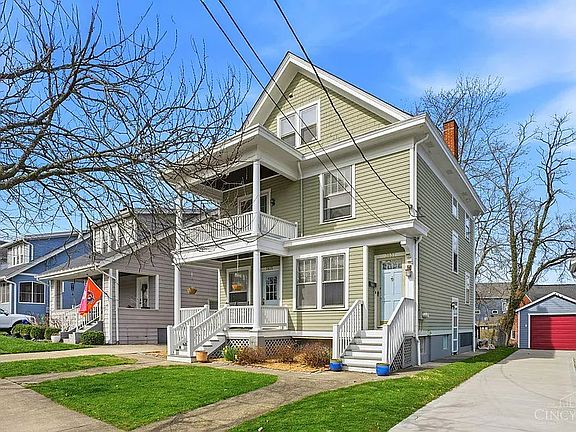 3rd image of 3637 Brentwood Ave #3637