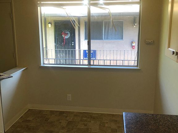 2nd image of 406 Jones St #C