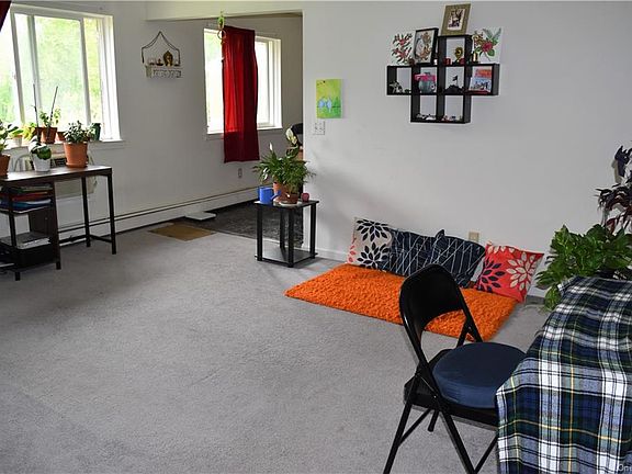 3rd image of 86 Manor Dr #86