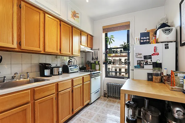 Rented by Corcoran | media 14