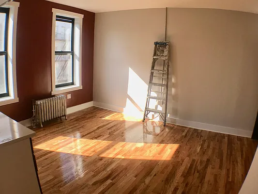 Rented by Lang Realty LLC | media 9