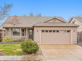 112 Aurora Ln, Central Point, OR 97502