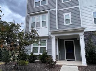 616 Hortons Creek Rd, Cary, NC 27519