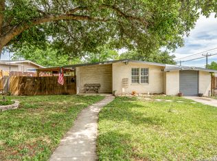 102 Southill Rd, San Antonio, TX 78201