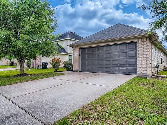 2nd image of 21603 Nella Cir