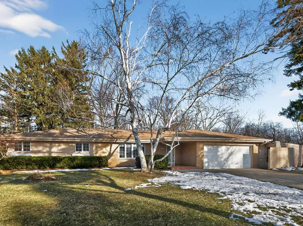 12242 West Howard AVENUE, Greenfield, WI 53228