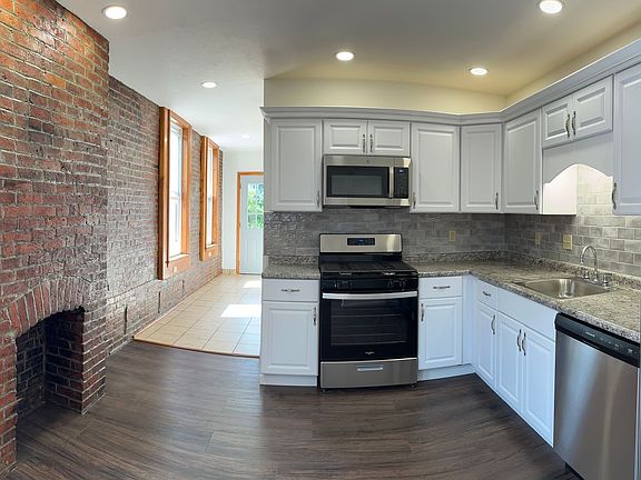 2nd image of 413 Grant Ave