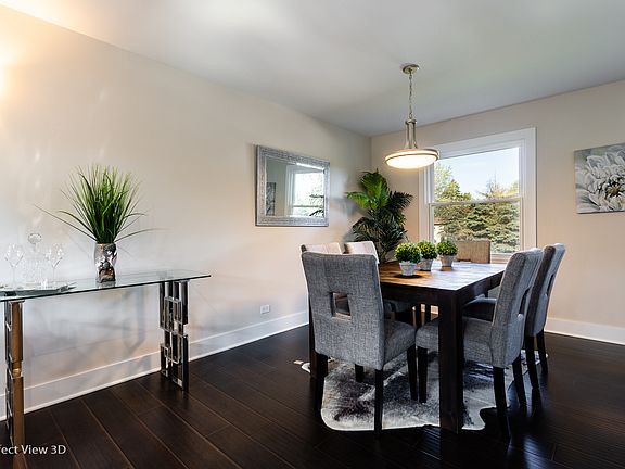 5th image of 1084 Parkview Dr