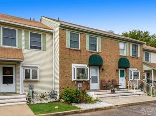 16 Gull Way, Keyport, NJ 07735