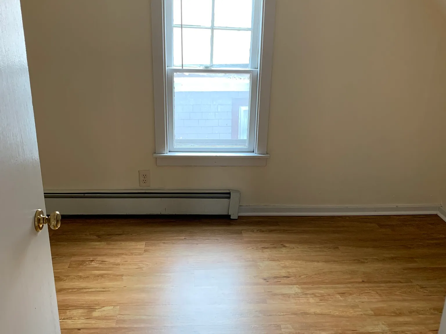 4 bed, $4,900 — Photo 2