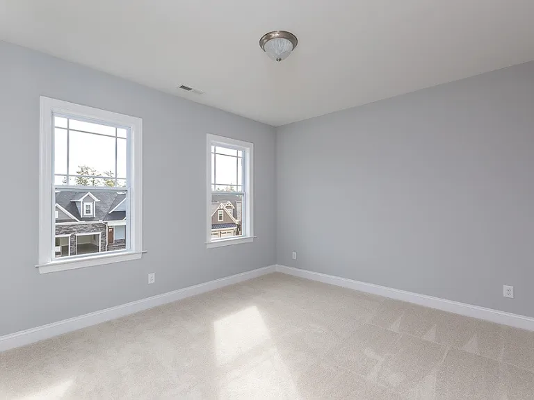 625 Connington Way — Photo 13