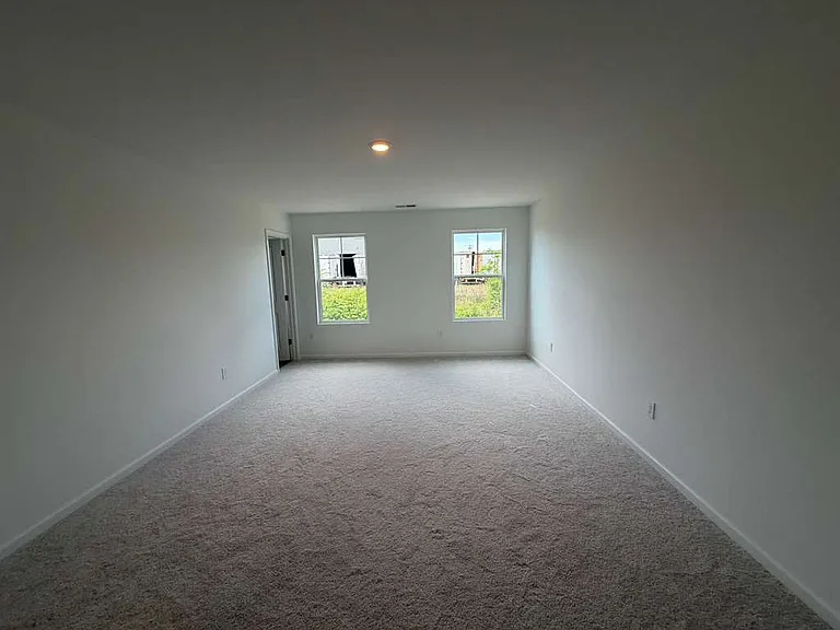 425 Venetian Dr — Photo 34