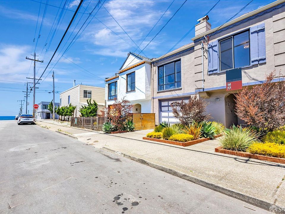 2nd image of 2930 Rivera St