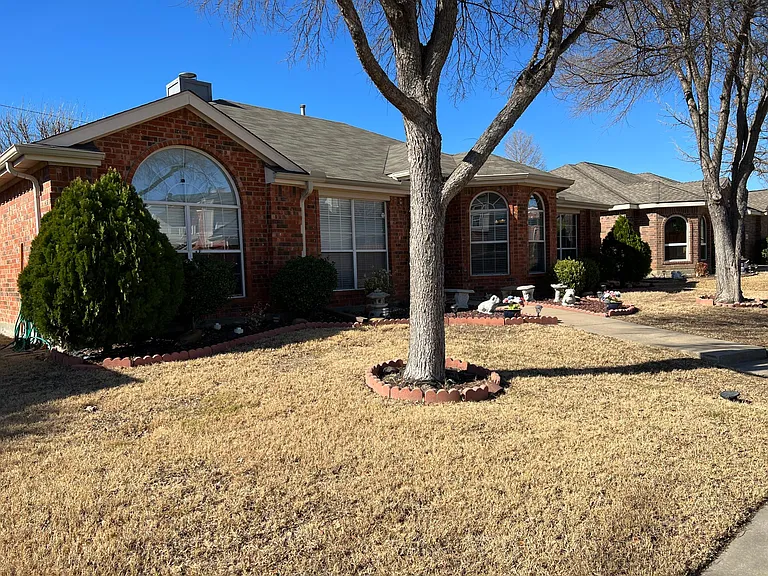 4008 Chelsea Dr — Photo 3