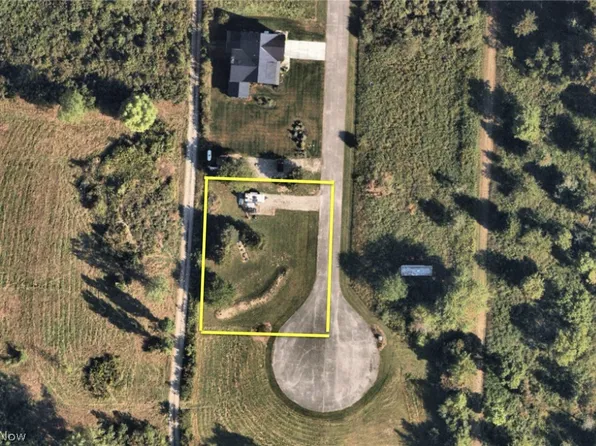 10 Chardonnay Dr, Kelleys Island, OH 43438