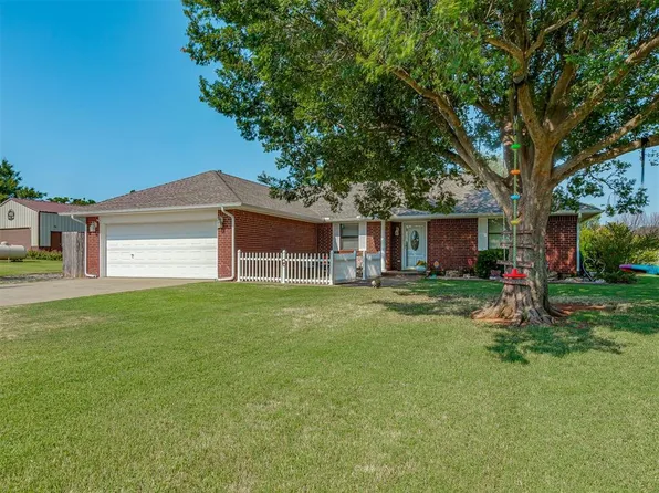 413 Summer Oaks Dr, Blanchard, OK 73010