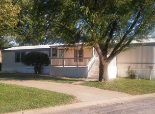33 Canna Dr, Belton, MO 64012